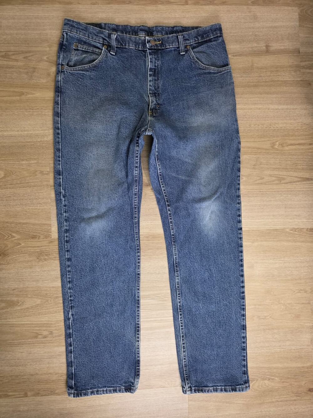 Wrangler Premium Quality Jeans Men's 38x32 Straight Blue Stretch Denim